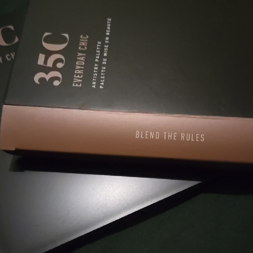 Morphe 35C Everyday Chic Palette - Picture 3 of 4